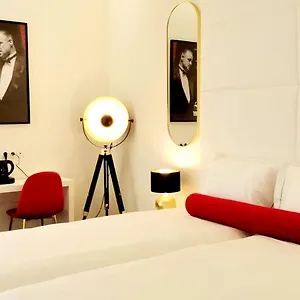 Hotel Hollywood By ****