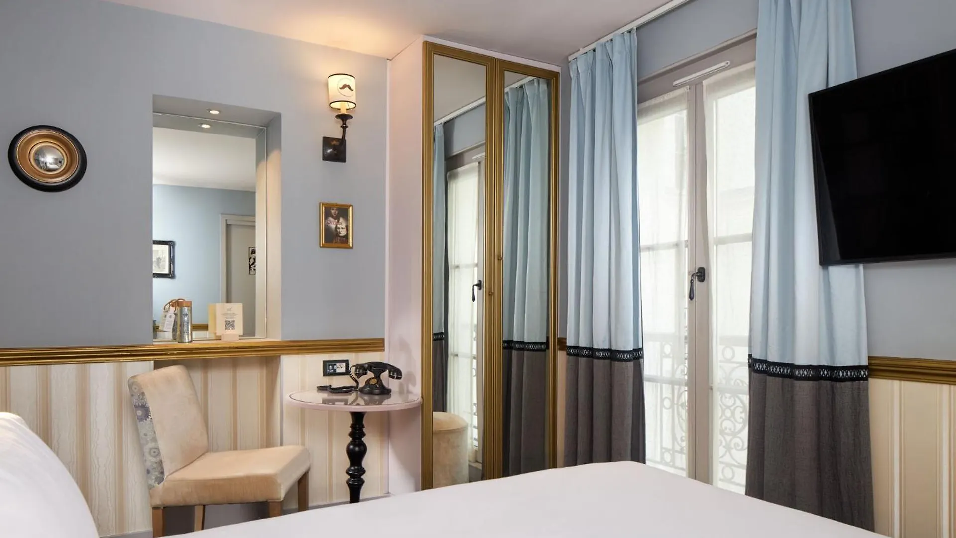 Les Plumes Hotel Paris