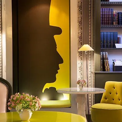 Les Plumes Hotel Paris 4*,