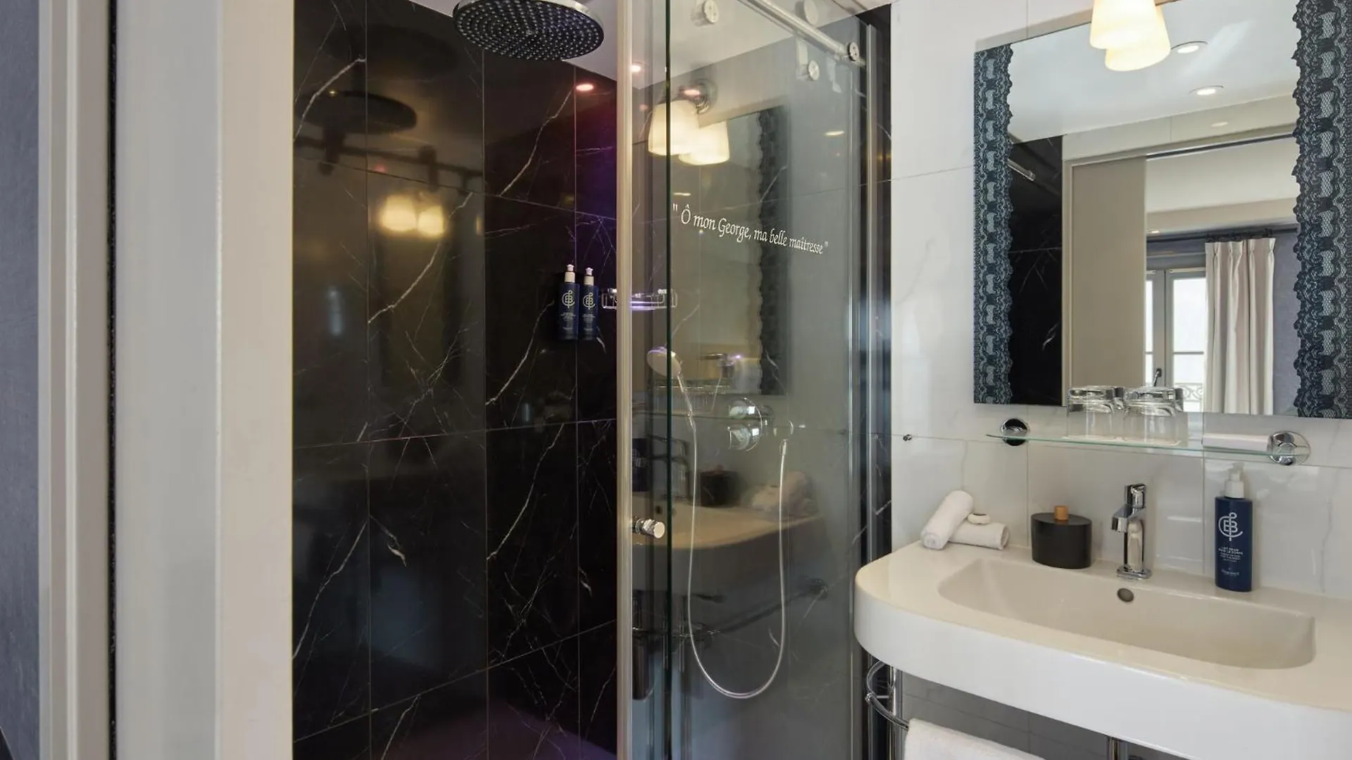 ****  Les Plumes Hotel Paris Frankrike