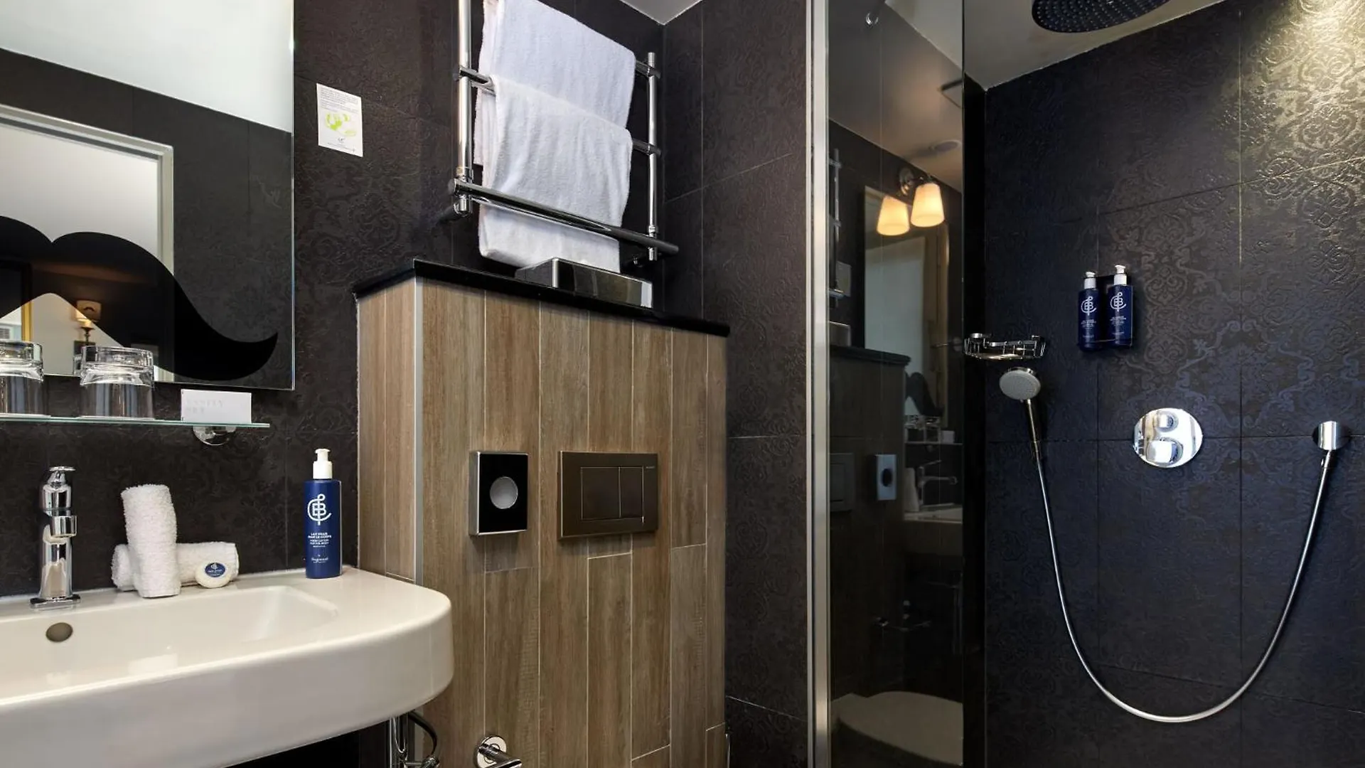****  Les Plumes Hotel Paris Frankrike
