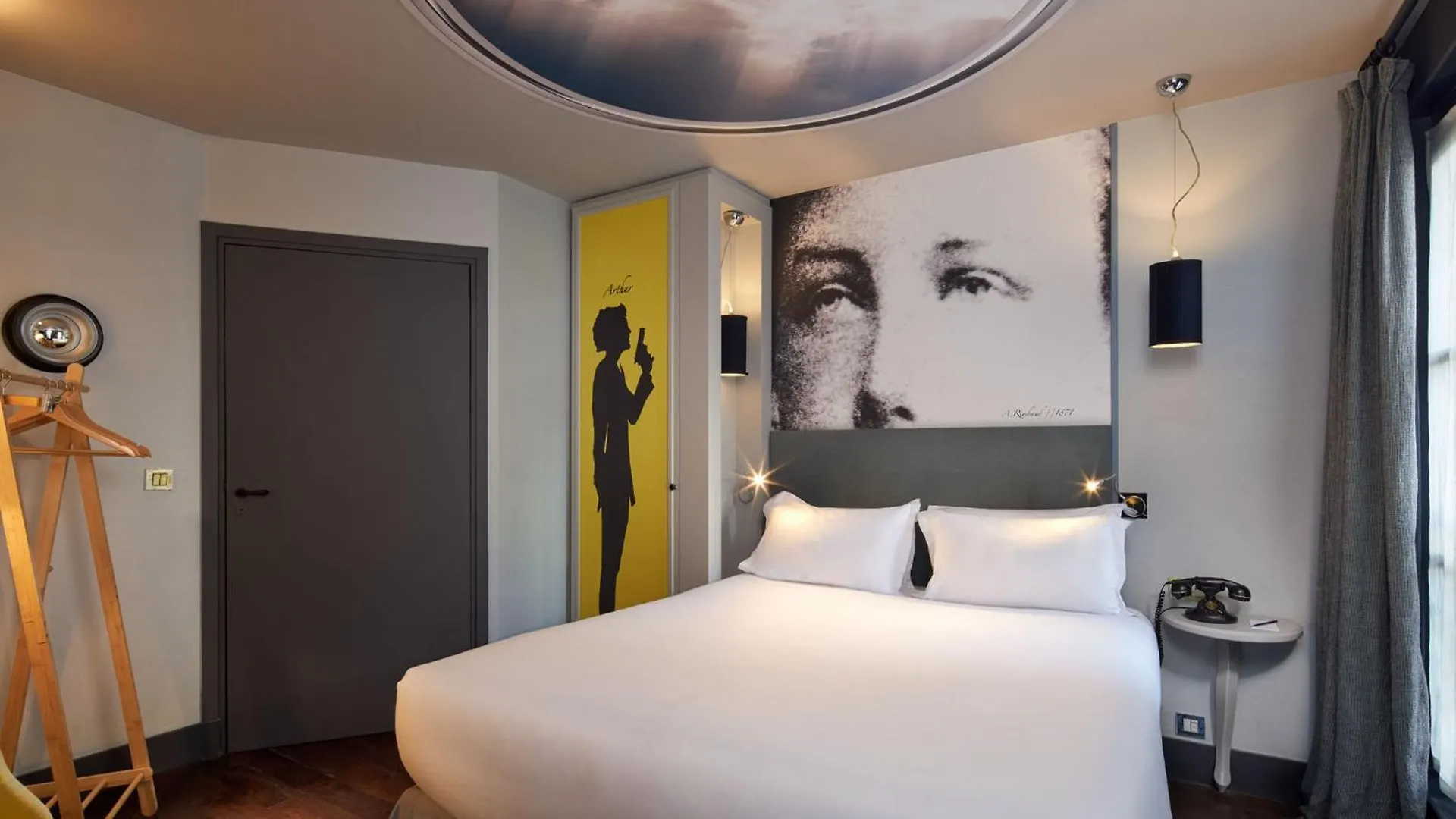 Les Plumes Hotel Paris